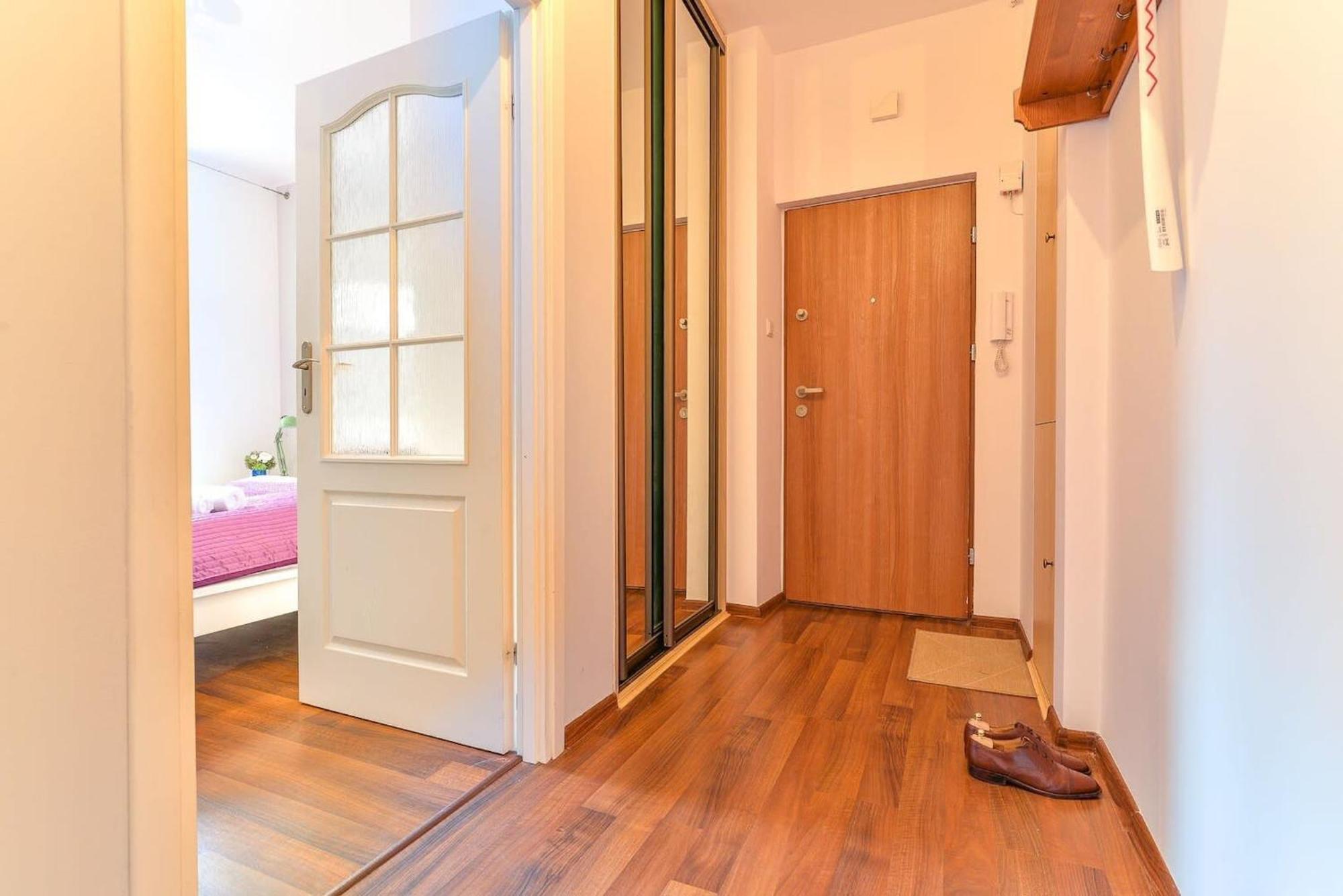 Cozy Apartment With Balcony - Palace Of Culture By Rent Like Home Warszawa Eksteriør billede